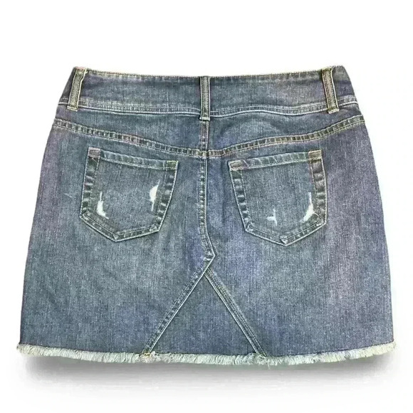 Victoria’s  Secret Denim Mini Skirt.  EUC Size 6 - Picture 2 of 4